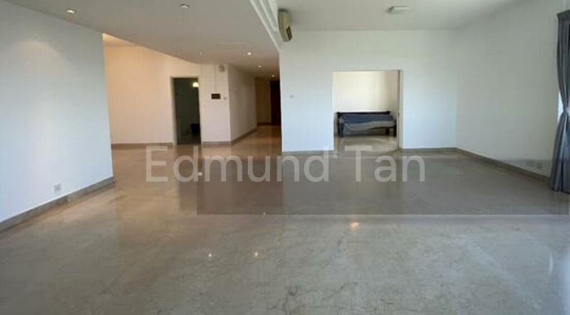 4 Bed Condo for Sale in  The Waterside - Image 3